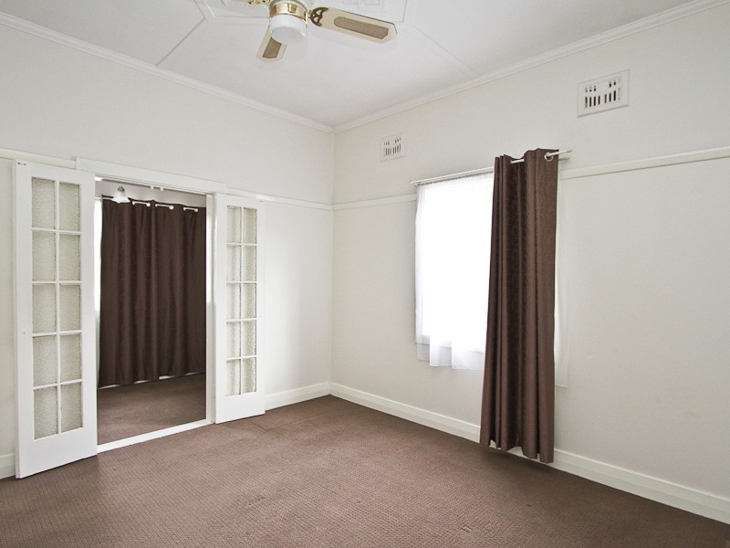 37 Baker Street, Mayfield NSW 2304