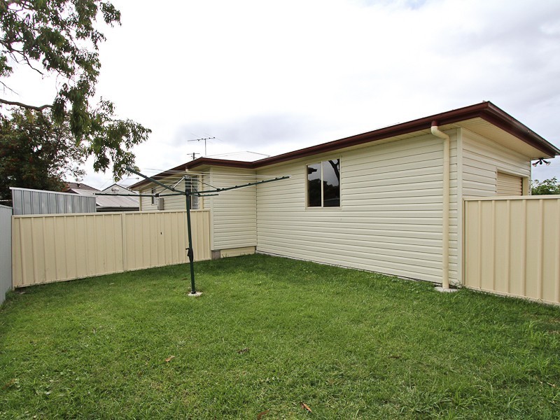 37 Baker Street, Mayfield NSW 2304