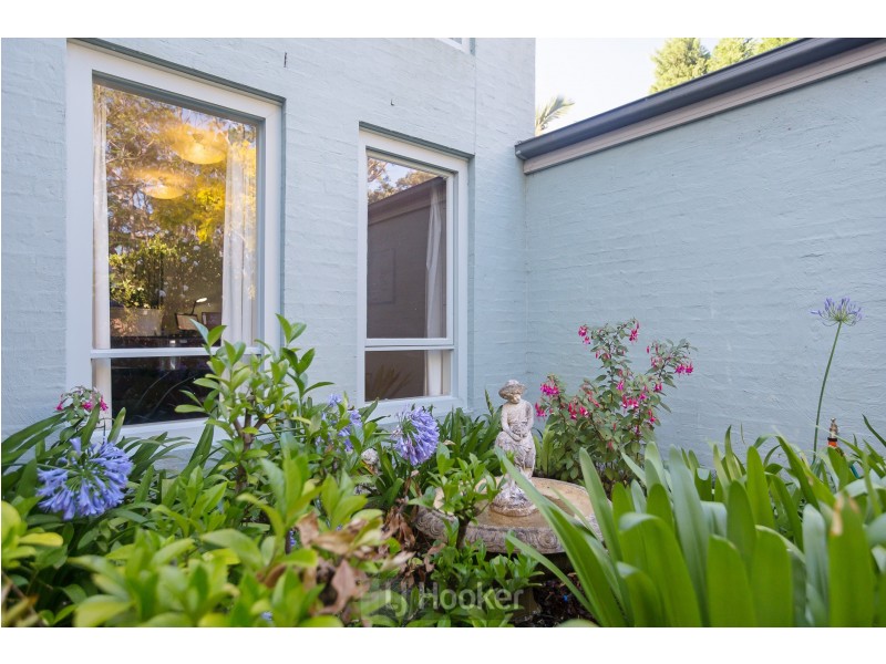 24 Desreaux Close, Eleebana NSW 2282