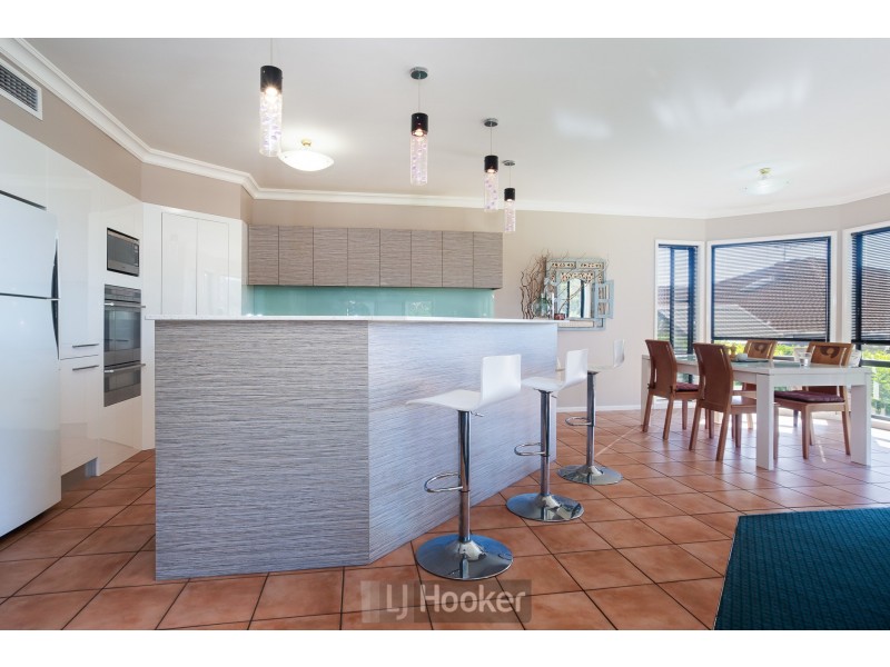 24 Desreaux Close, Eleebana NSW 2282