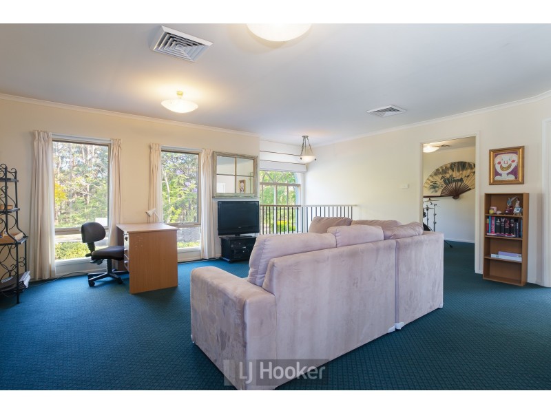 24 Desreaux Close, Eleebana NSW 2282