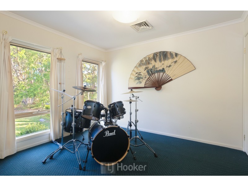 24 Desreaux Close, Eleebana NSW 2282