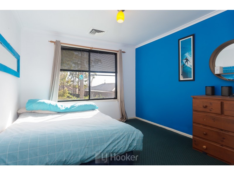 24 Desreaux Close, Eleebana NSW 2282