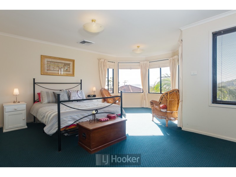 24 Desreaux Close, Eleebana NSW 2282