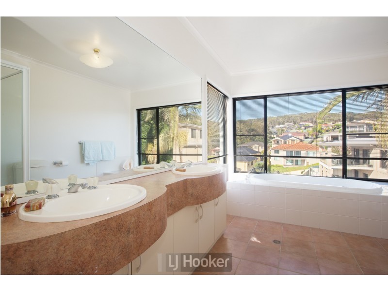 24 Desreaux Close, Eleebana NSW 2282