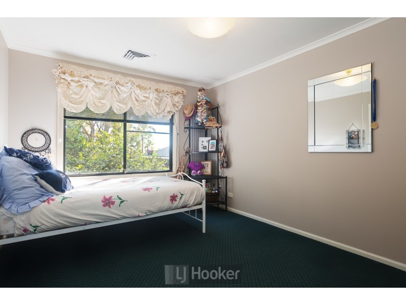 24 Desreaux Close, Eleebana NSW 2282