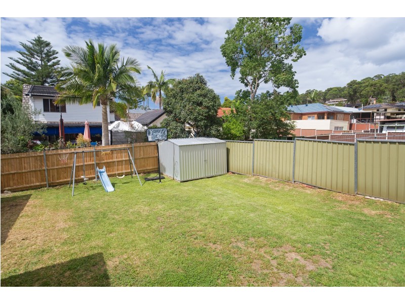 4 Ford Avenue, Mount Hutton NSW 2290