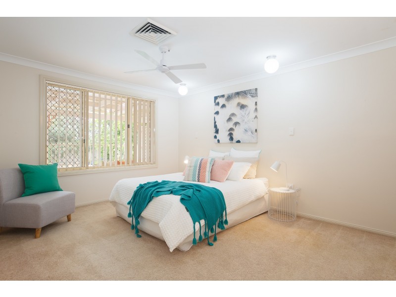 6 Colton Crescent, Lakelands NSW 2282