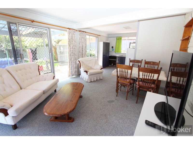 1/48 Victor Avenue, Valentine NSW 2280
