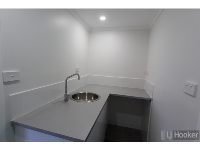 1/48 Victor Avenue, Valentine NSW 2280