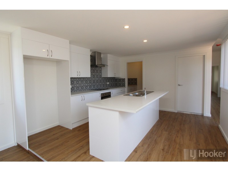 2 Janice Street, Warners Bay NSW 2282