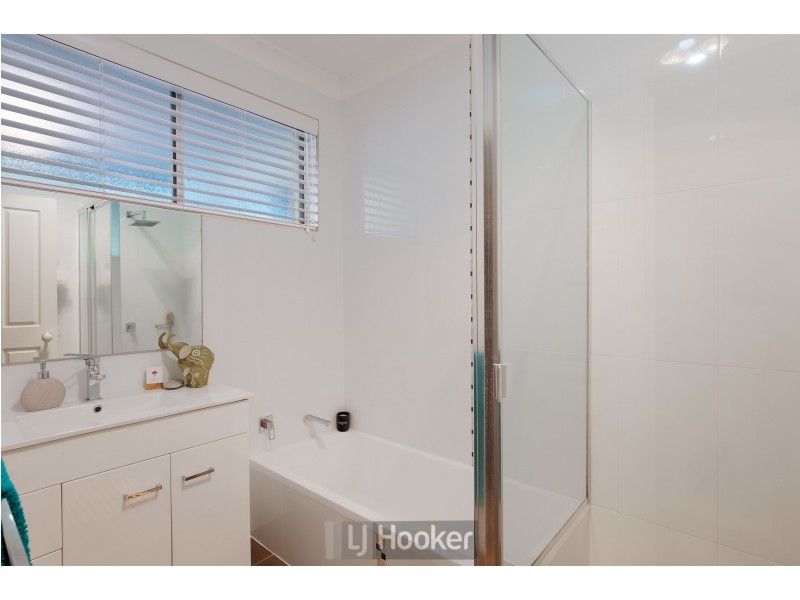 8 Hopkins Street, Speers Point NSW 2284