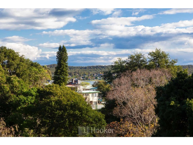 8 Hopkins Street, Speers Point NSW 2284