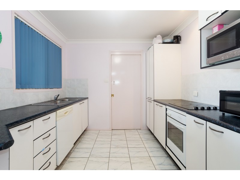 10 Karong Avenue, Maryland NSW 2287