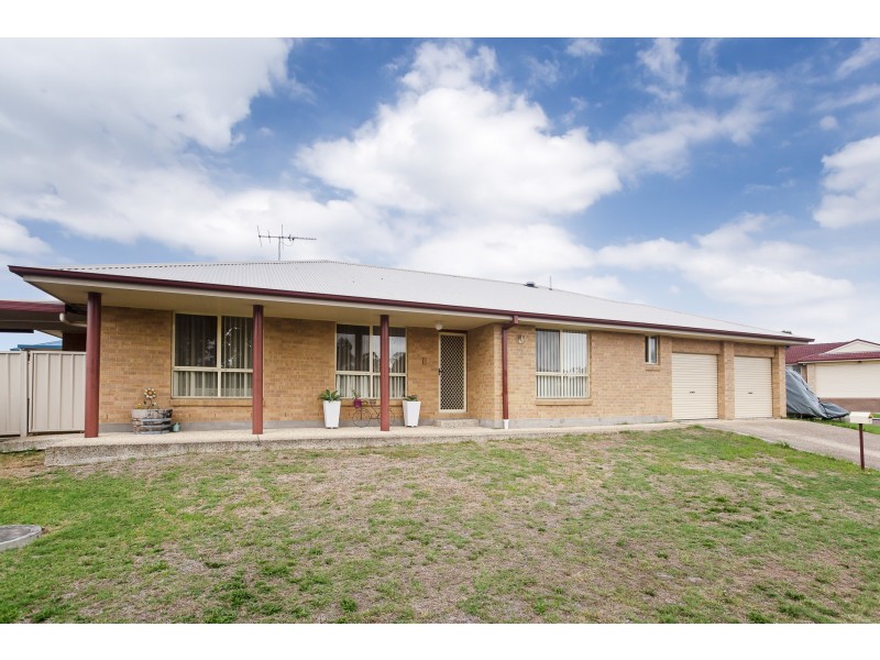 6 Jacana Way, Maryland NSW 2287