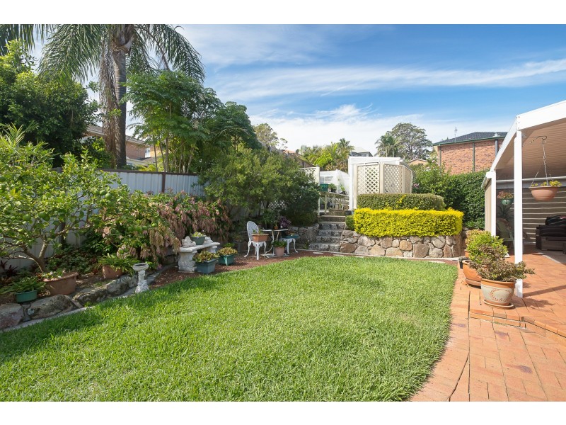 10 Spinnaker Ridge Way, Belmont NSW 2280