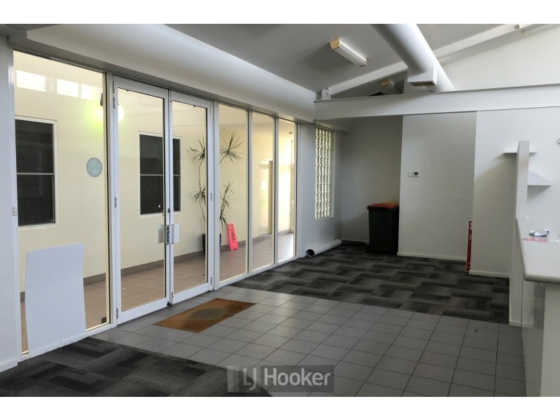 2/22 John Street, Warners Bay NSW 2282