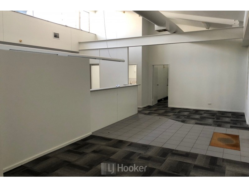 2/22 John Street, Warners Bay NSW 2282