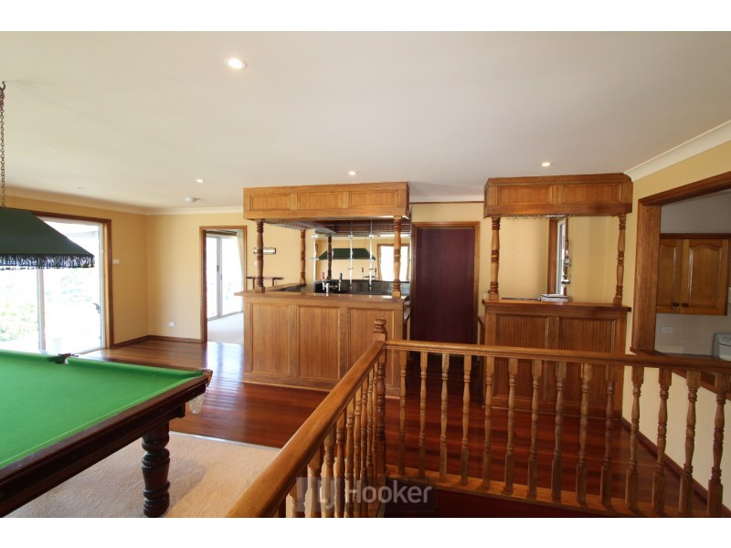 34 Middle Point Road, Bolton Point NSW 2283