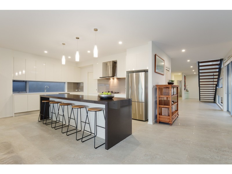 17 Rani Close, Speers Point NSW 2284