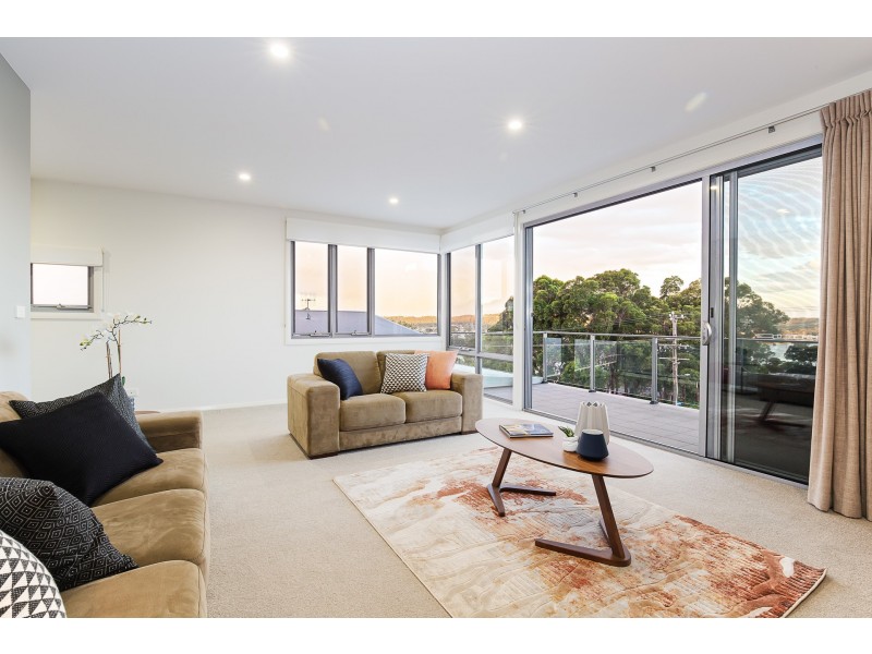 17 Rani Close, Speers Point NSW 2284