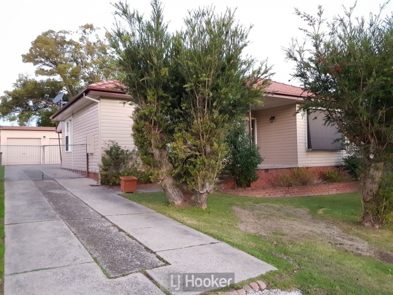 241 Lake Road, Glendale NSW 2285