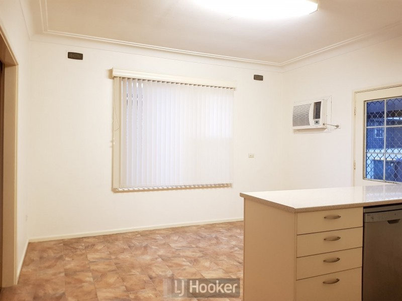 241 Lake Road, Glendale NSW 2285