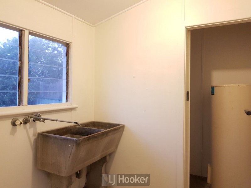 241 Lake Road, Glendale NSW 2285