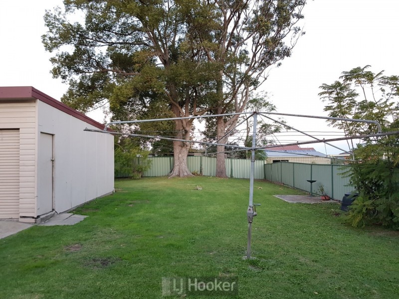 241 Lake Road, Glendale NSW 2285