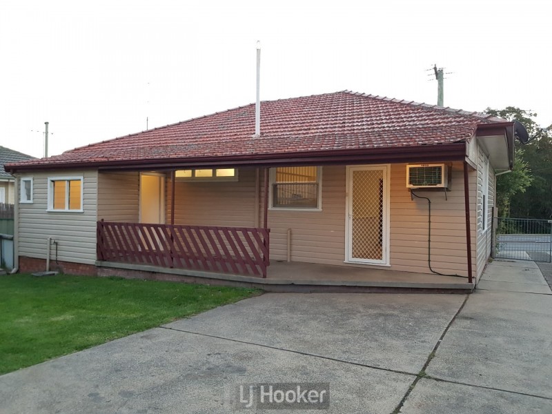241 Lake Road, Glendale NSW 2285