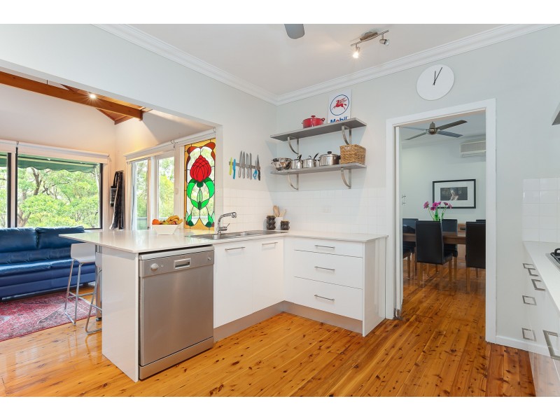 16 Victoria Crescent, New Lambton Heights NSW 2305