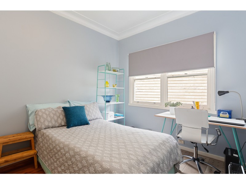 16 Victoria Crescent, New Lambton Heights NSW 2305