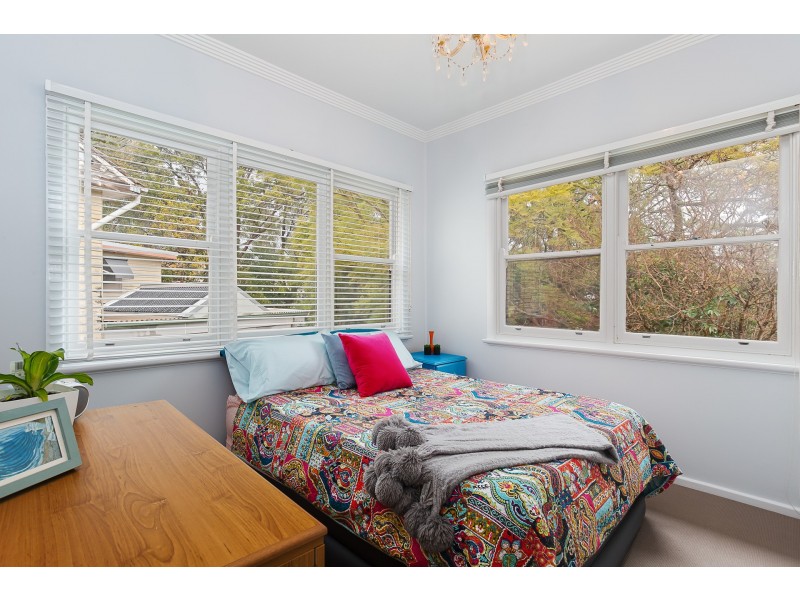 16 Victoria Crescent, New Lambton Heights NSW 2305