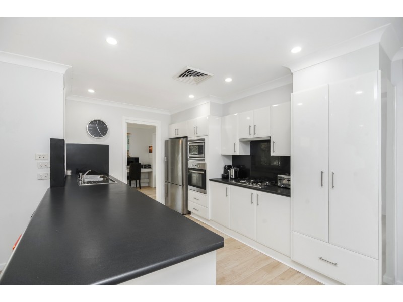 8 Nerang Place, Belmont NSW 2280