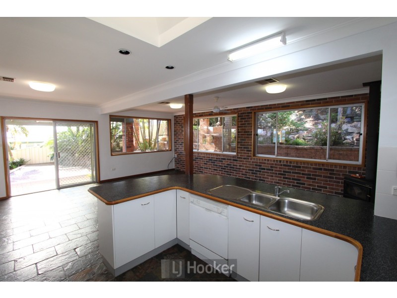 64 Victor Avenue, Valentine NSW 2280