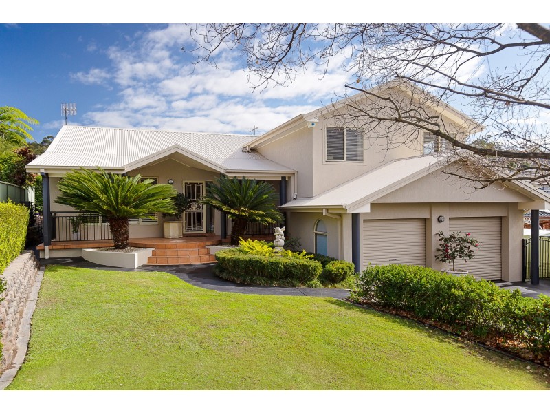 4 Hume Close, Macquarie Hills NSW 2285