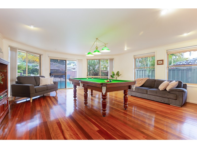 4 Hume Close, Macquarie Hills NSW 2285