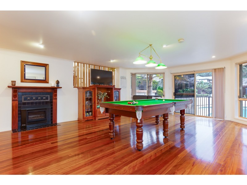 4 Hume Close, Macquarie Hills NSW 2285