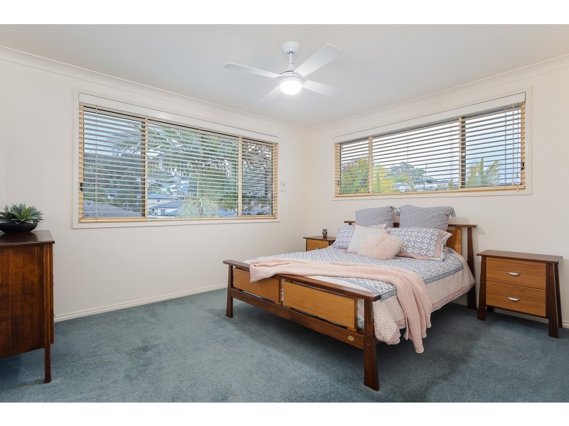 4 Hume Close, Macquarie Hills NSW 2285