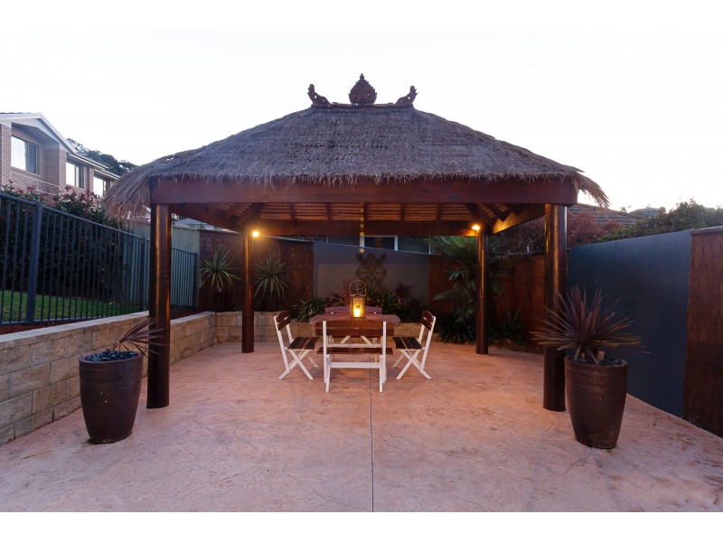 4 Hume Close, Macquarie Hills NSW 2285
