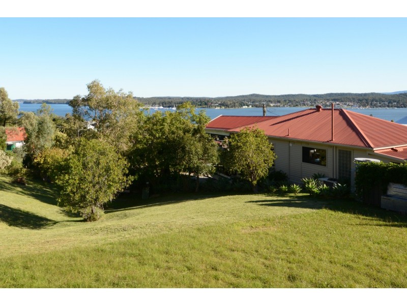 13 Quarry Road, Speers Point NSW 2284