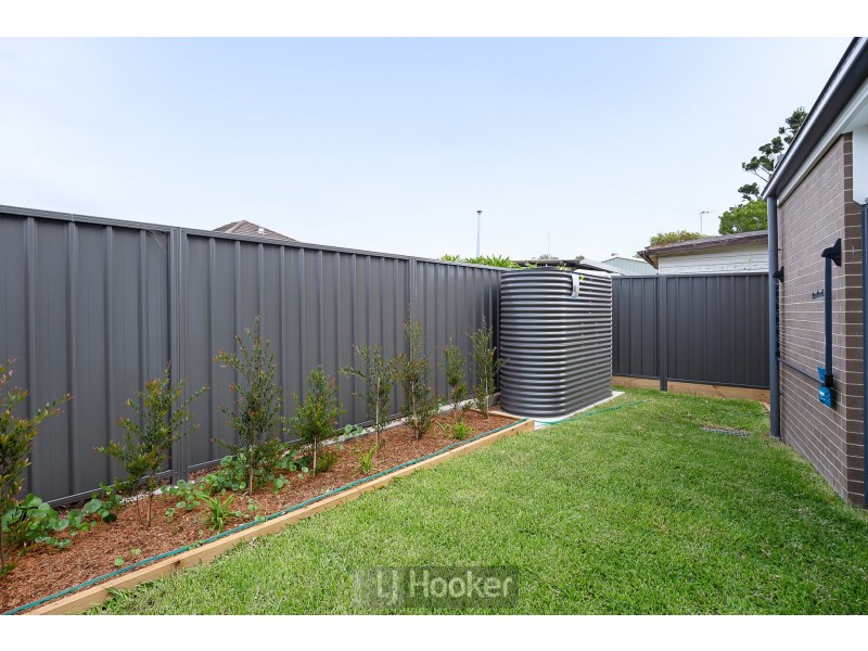 10 Yorston Street, Warners Bay NSW 2282