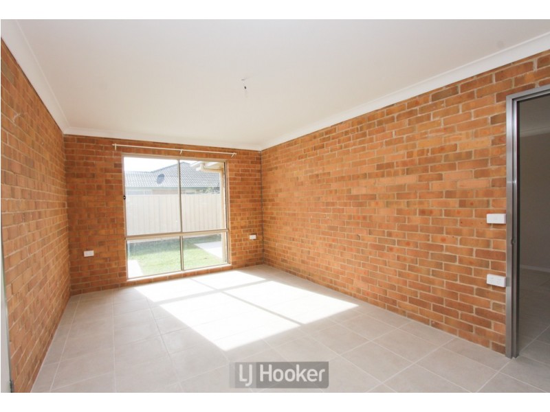 8a Koombool Avenue, Maryland NSW 2287