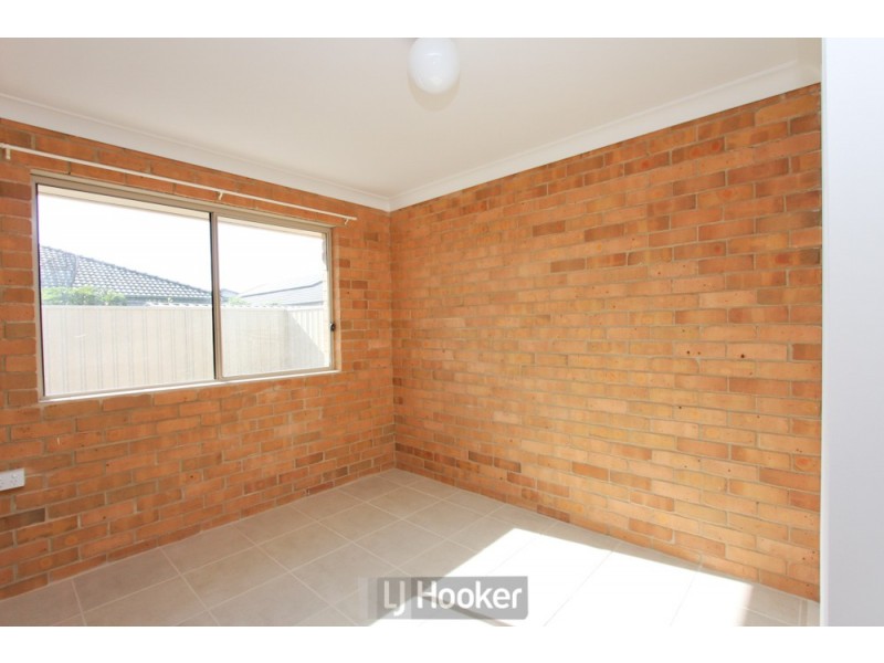 8a Koombool Avenue, Maryland NSW 2287