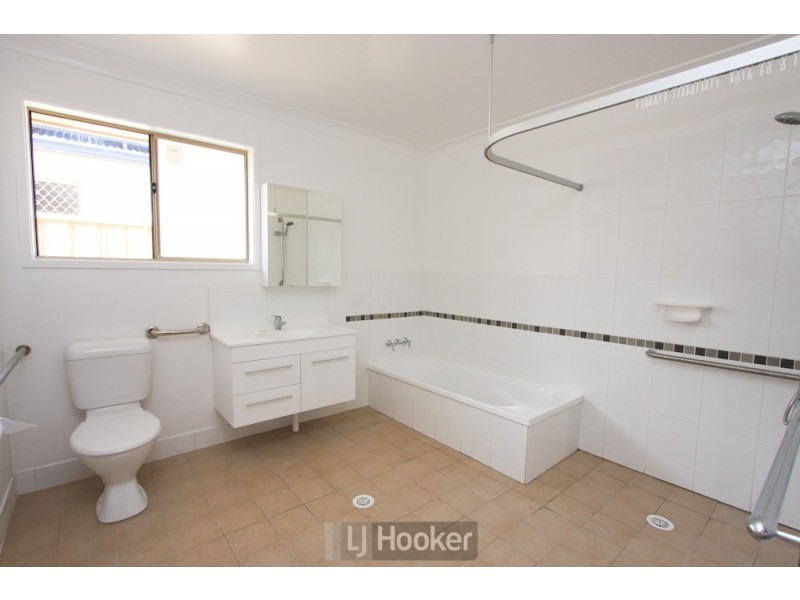 8a Koombool Avenue, Maryland NSW 2287