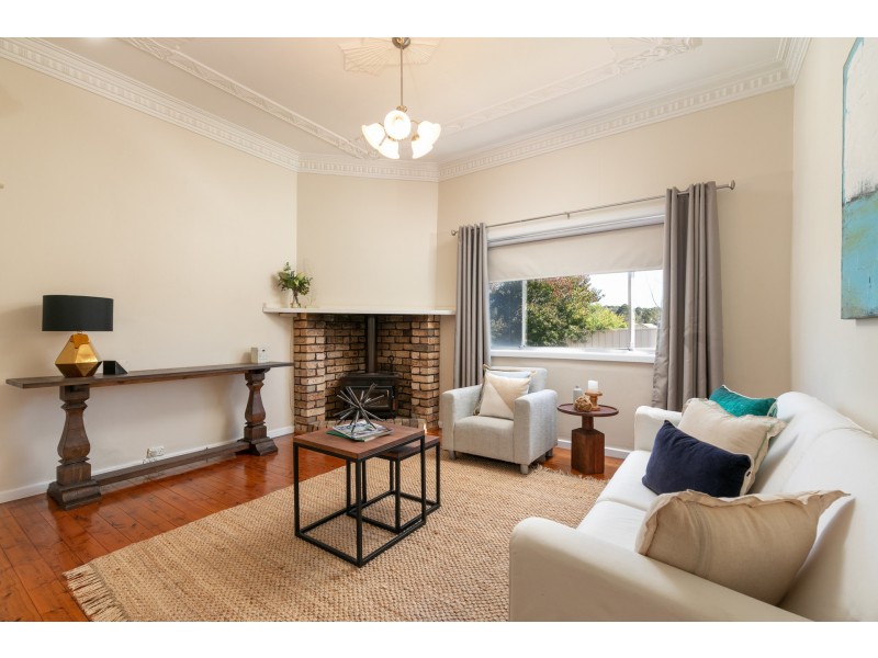 98a Croudace Road, Elermore Vale NSW 2287