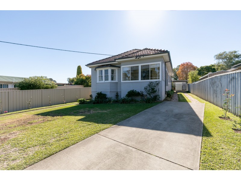 98a Croudace Road, Elermore Vale NSW 2287