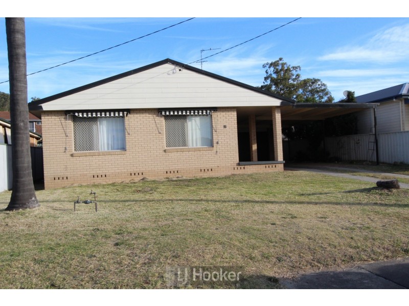 15 East Street, Warners Bay NSW 2282
