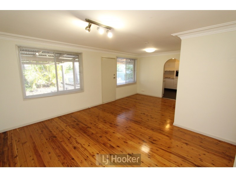 15 East Street, Warners Bay NSW 2282