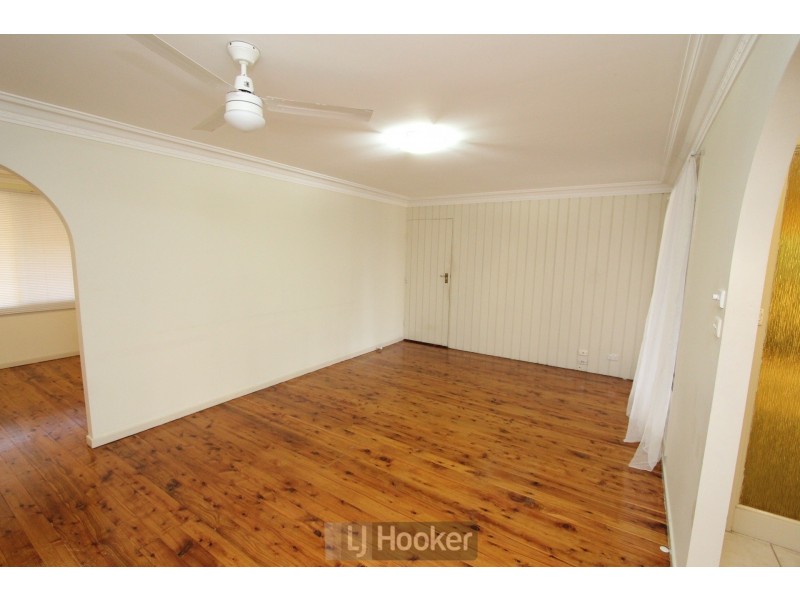 15 East Street, Warners Bay NSW 2282